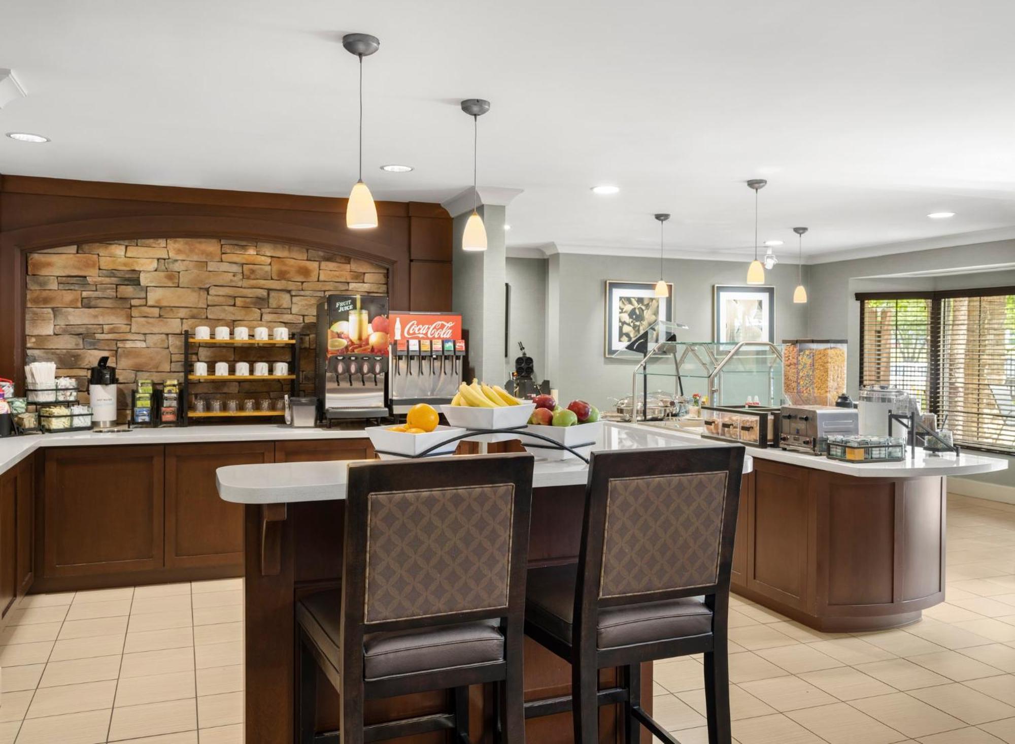 Staybridge Suites Indianapolis-Airport By Ihg Plainfield Exterior photo